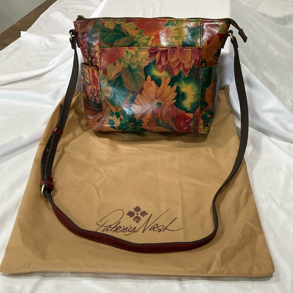 Patricia Nash floral leather purse and dust bag.